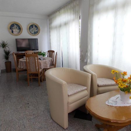 מאלינסקה Apartments Cutic מראה חיצוני תמונה