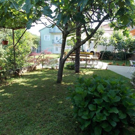 מאלינסקה Apartments Cutic מראה חיצוני תמונה